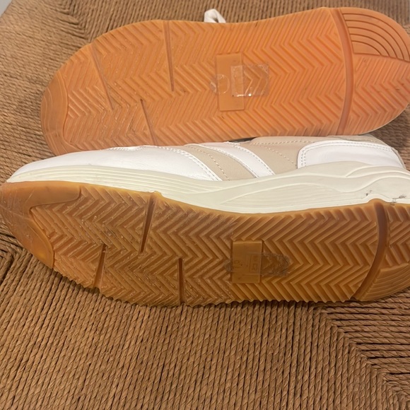 Oasis Society Lighting Bolt Sneaker - Picture 6 of 6